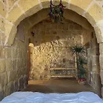 Sansun Community House * Xewkija