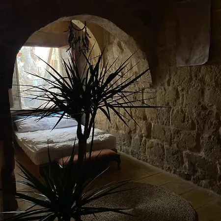 Sansun Community House *